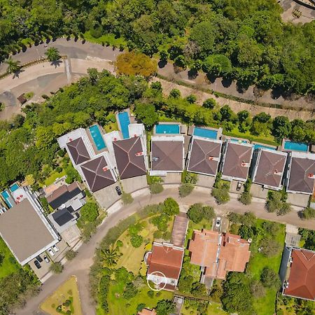 Tulip Hill View Villa 5 Bedrooms With A Private Swimming Pool Bandung Ngoại thất bức ảnh