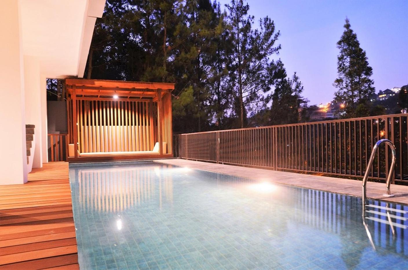 Tulip Hill View Villa 5 Bedrooms With A Private Swimming Pool Bandung Ngoại thất bức ảnh
